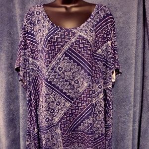 NWT PLUS SIZE TOP